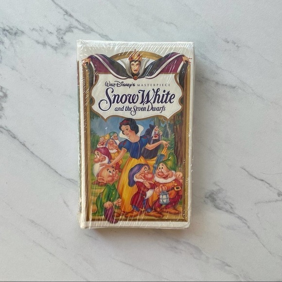 Walt Disney Masterpiece Collection Snow White VHS Tape Clambshell NWT sealed - Picture 11 of 11